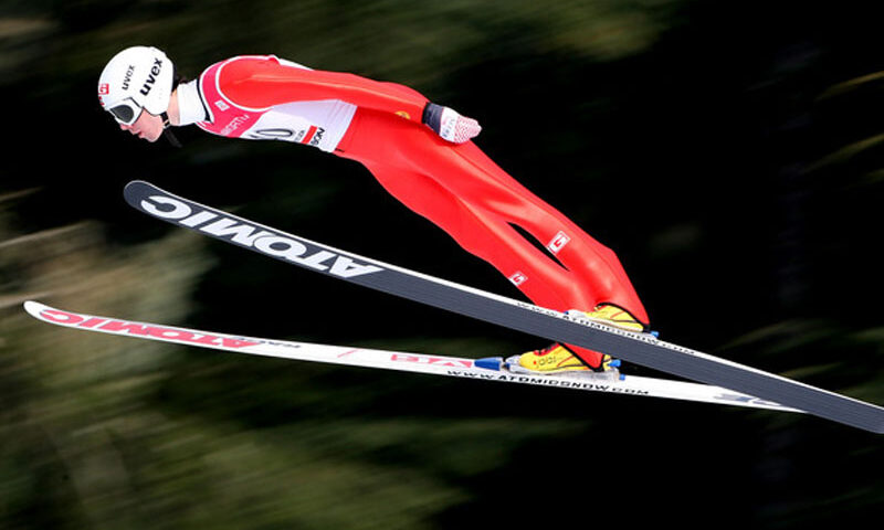 Schimbare de lider la sărituri